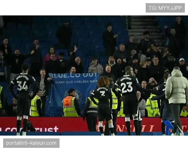 切尔西对阵曼联射门21次仅3次射正，进攻效率低下加重防守压力